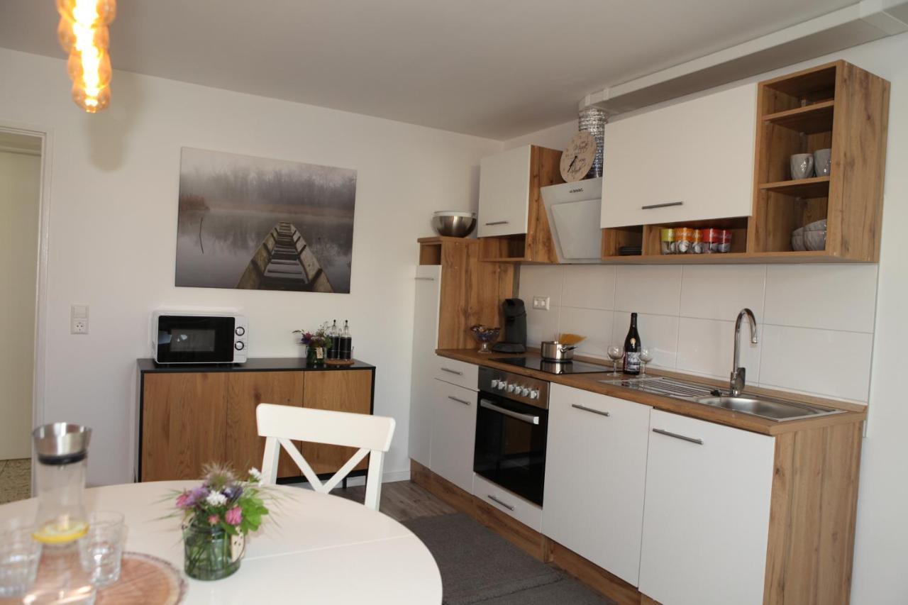Gaestehaus Zum Rhein ไรห์นเฮาเซน ภายนอก รูปภาพ